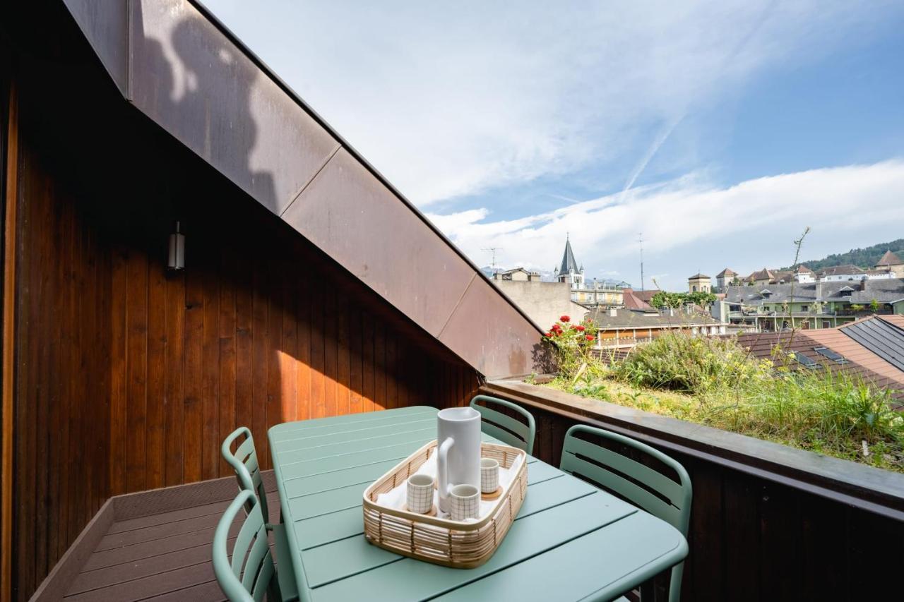 Le Duplex Vaugelas Atypique En Plein Centre Ville アヌシー エクステリア 写真